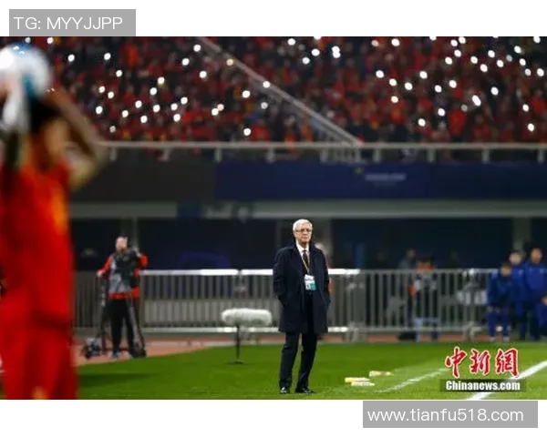 足球明星为何在当今社会面临人气下降的困境与挑战分析 足球明星为何在当今社会面临人气下降的困境与挑战分析