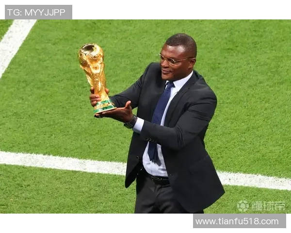 足球明星德塞利的传奇人生与足球事业的辉煌成就揭秘